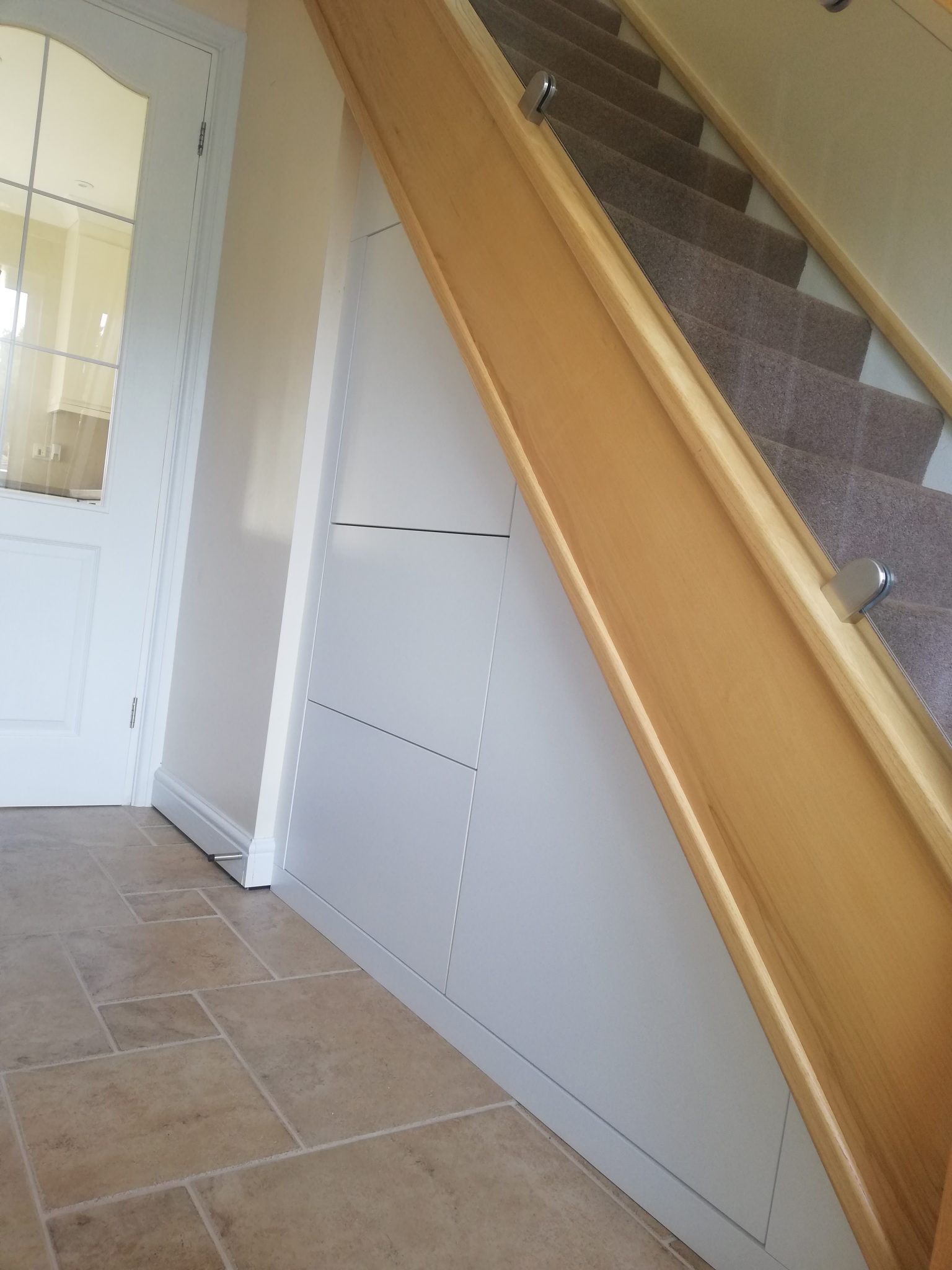 Hallway & Under stairs miaoak.co.uk